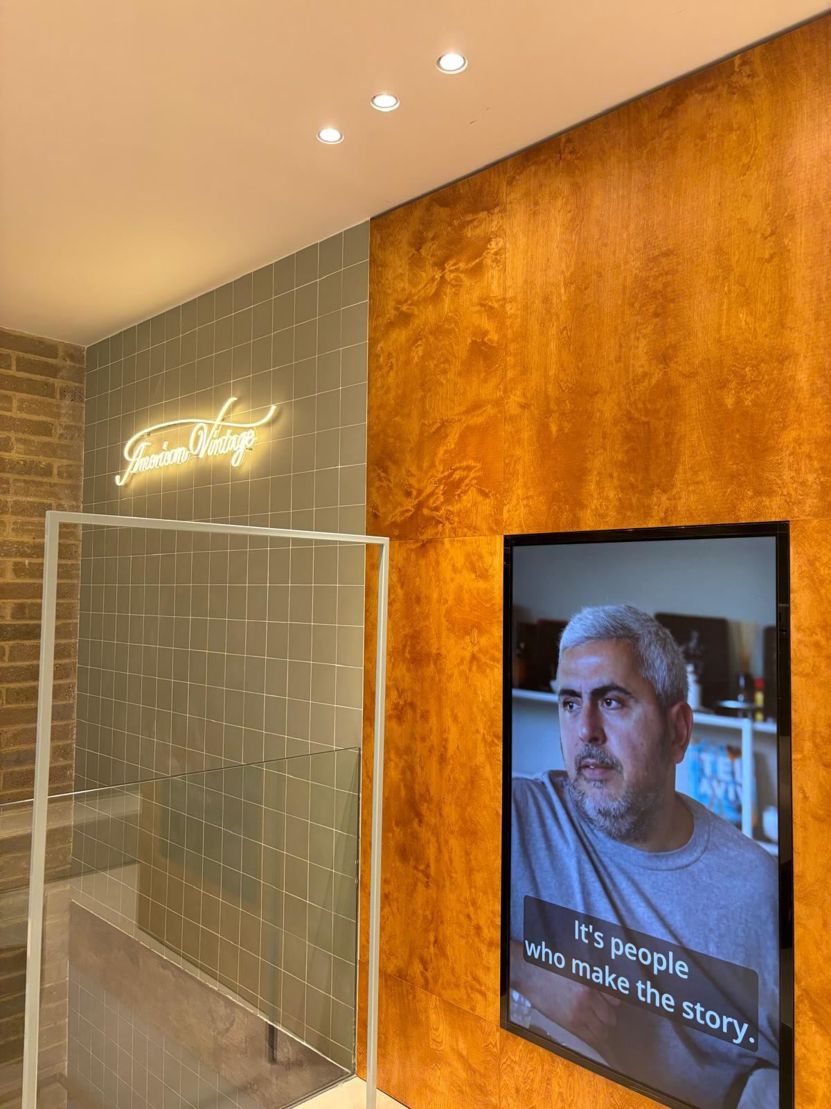 Commercial lighting & fit-out